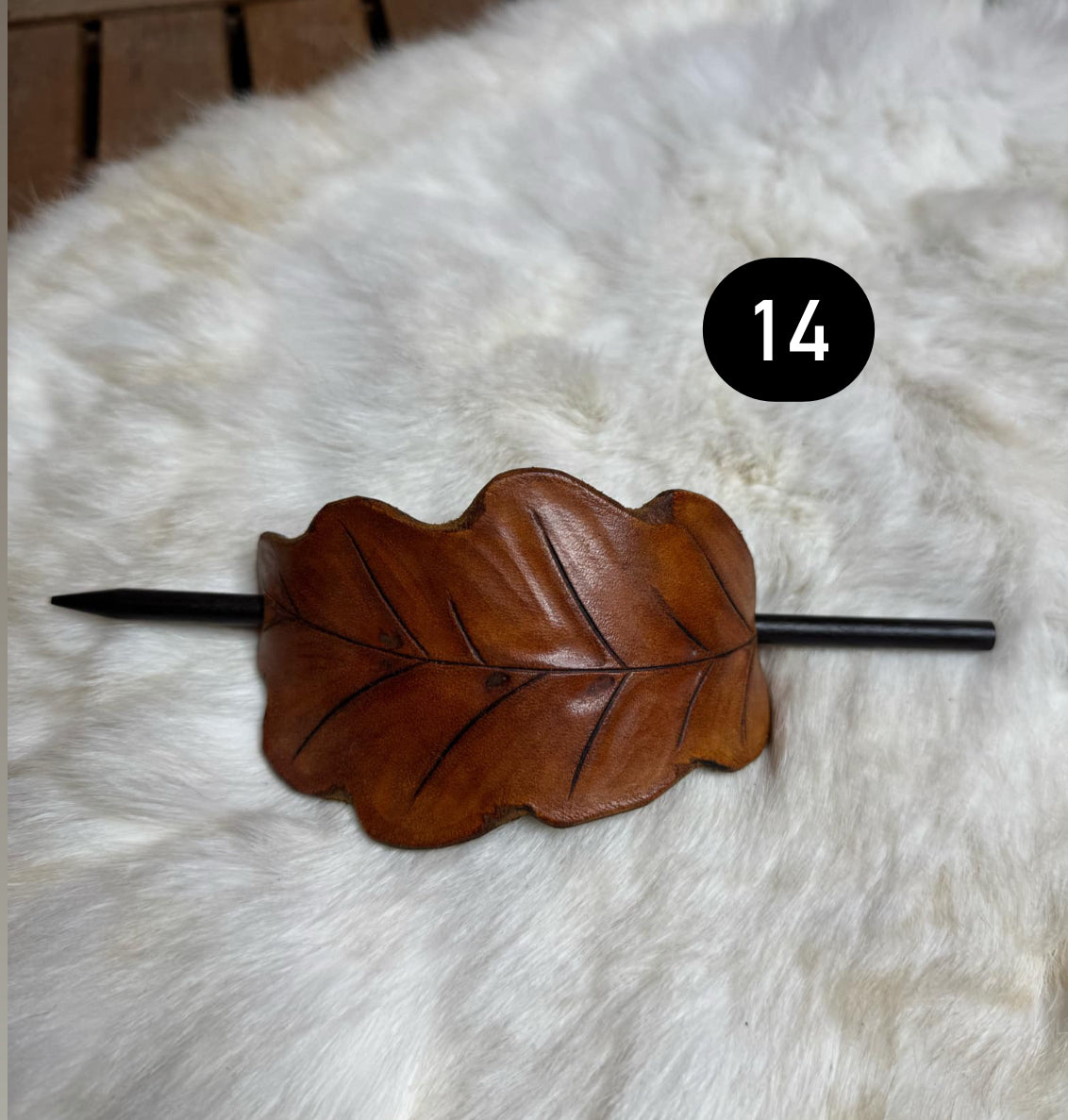 Vargparla Stick Barrettes