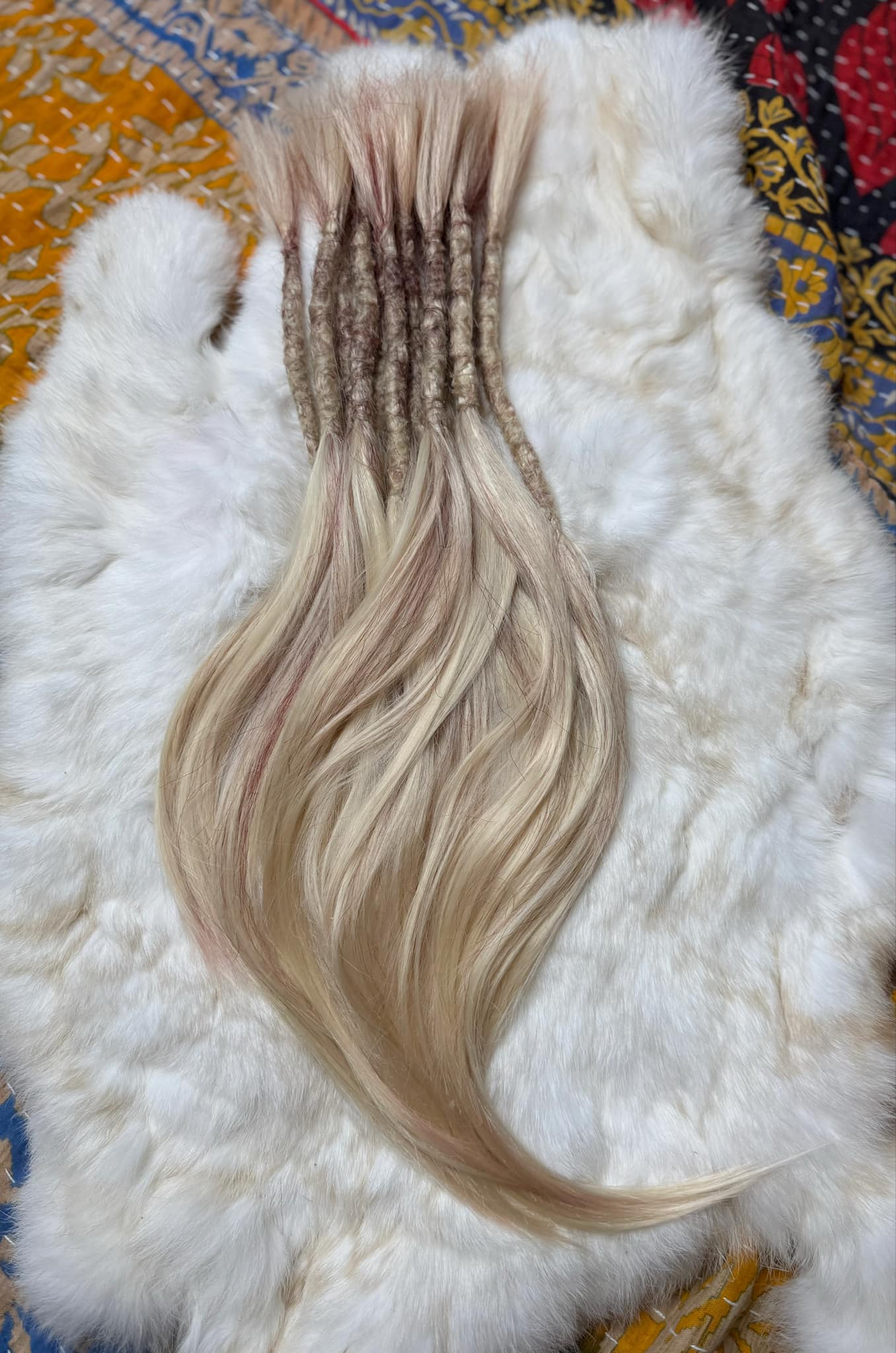 Extensions (12) - human hair, synthetic blend with deluxe ends (weft-in)