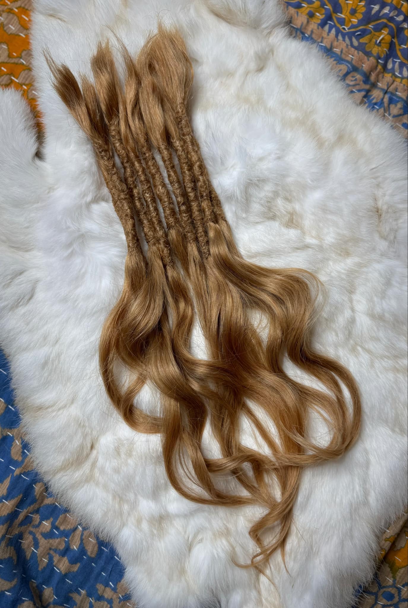Extensions (9) - human hair with deluxe ends (weft-in)