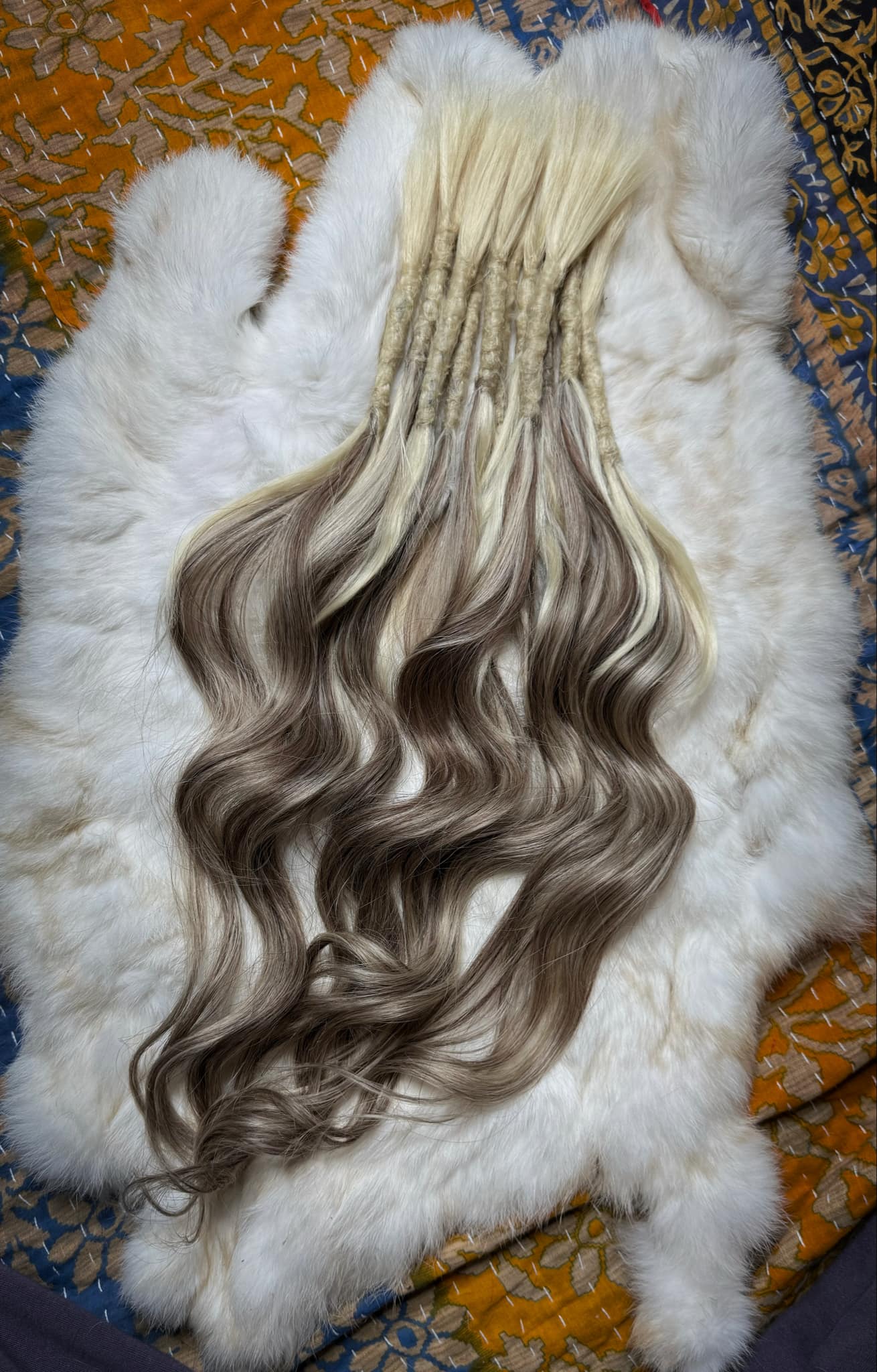 Extensions (11) - human hair with deluxe ends (weft-in)