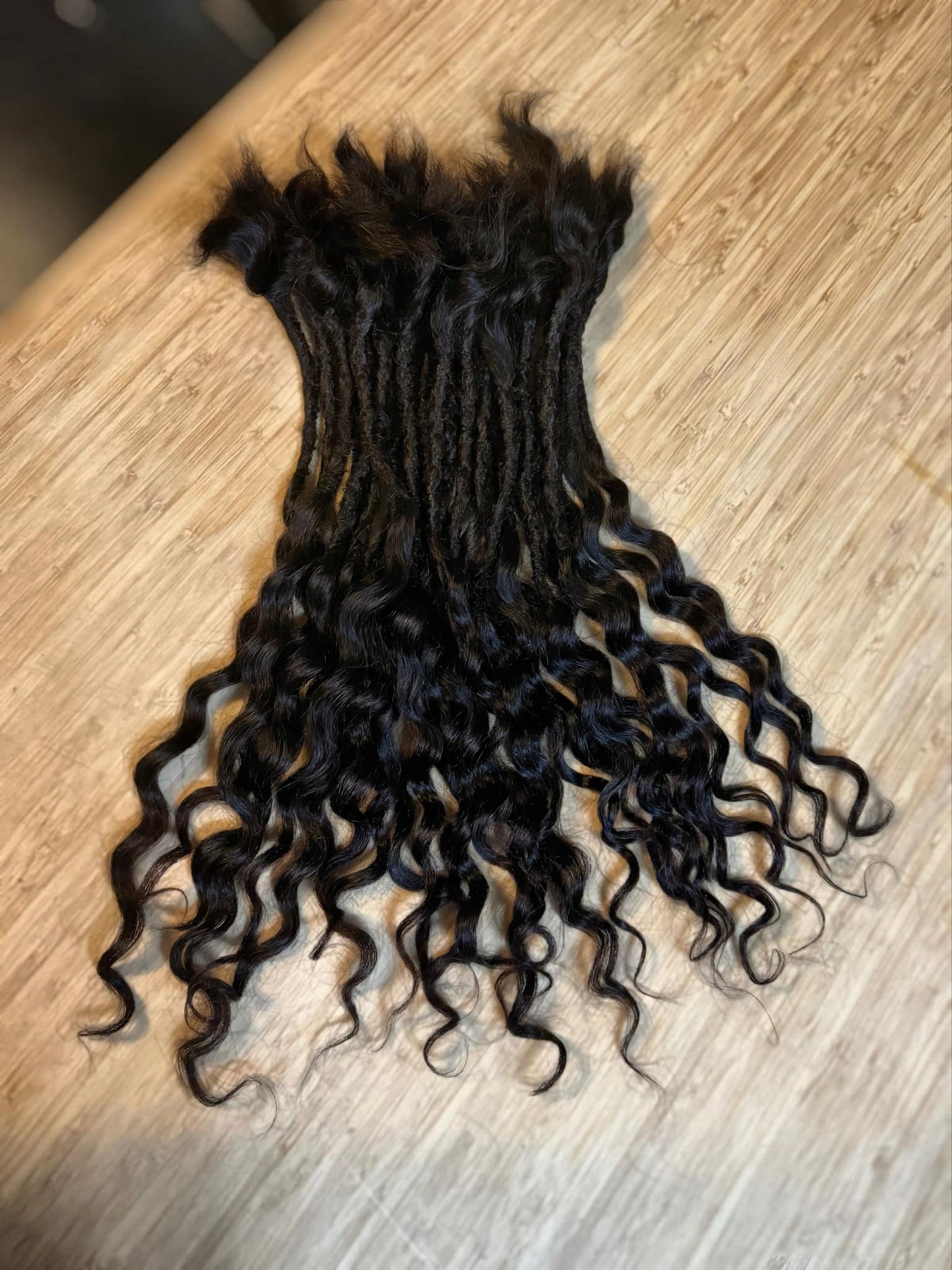 Curly Luxury End Human Hair Extensions (27 pieces)